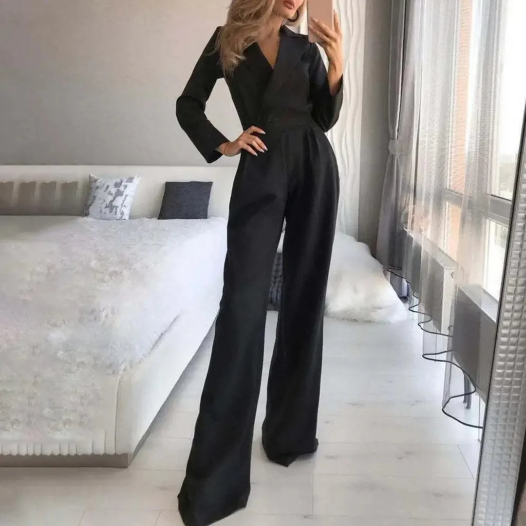 Jumpsuit met zwarte rechte broek in zakelijke stijl